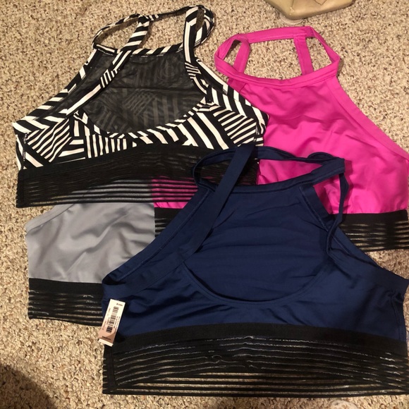 Victoria Secret Highneck Lightweight Sports Bras - Picture 2 of 2